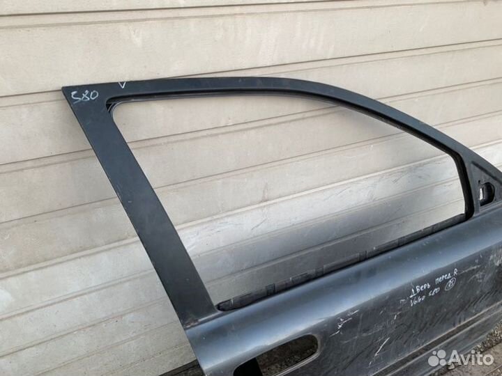 Дверь передняя правая Volvo S80 1