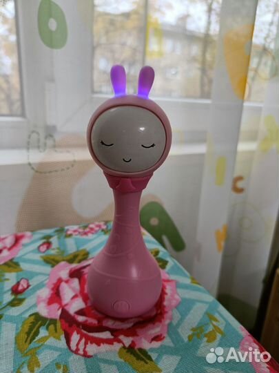 На доставке Зайчик alilo