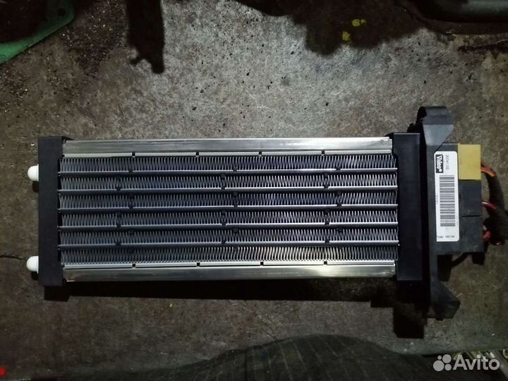 Электрический радиатор отопителя 8E1 819 011