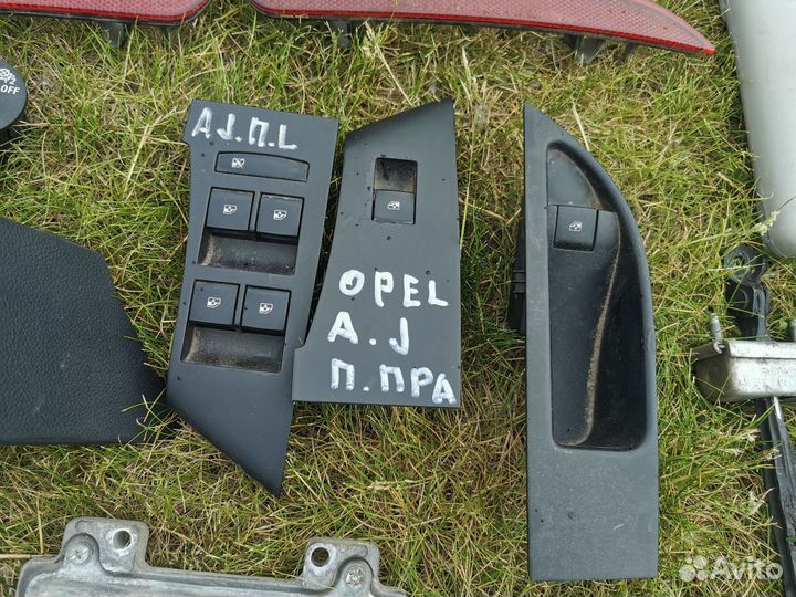 Пластик салона Opel Astra J 2011 год 1.6 АКПП