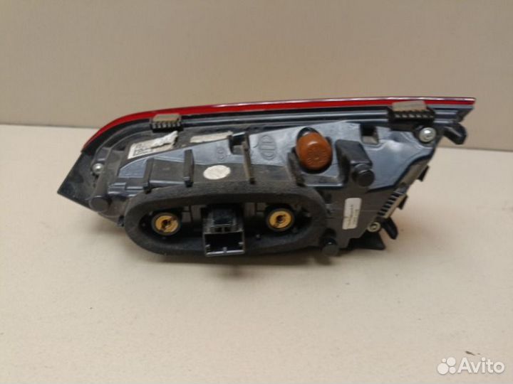 Фонарь внутренний задний левый Skoda Rapid 2021