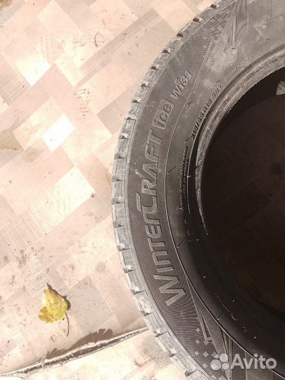 Kumho WinterCraft Ice WI31 215/65 R16