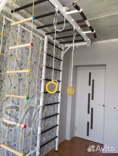 Шведская стенка с рукоходом и лазанкой