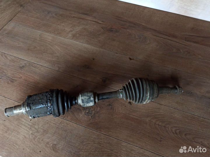 Левый передний привод АКПП Toyota Camry v40