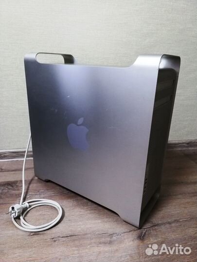 Apple Mac Pro 1.1 Intel Xeon 2 Ghz