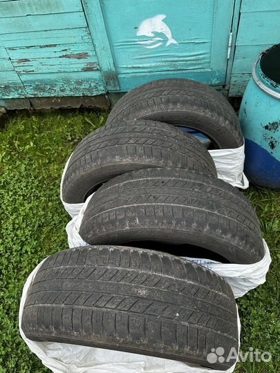 Goodyear Wrangler HP All Weather 255/55 R19 111V
