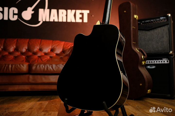 Акустическая Гитара