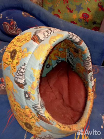 Лежак домик с подушкой или торс