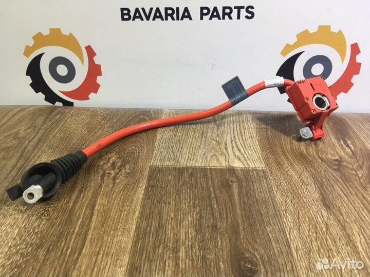 Плюсовая клемма Bmw 5 F10 2.0 N20 2012