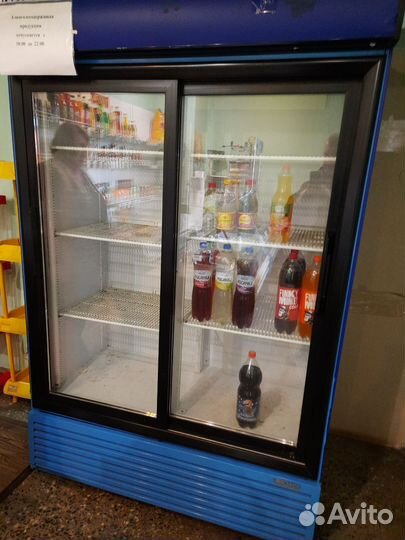 Холодильный шкаф