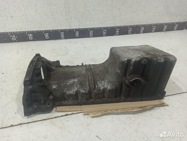 Поддон двигателя Мерседес