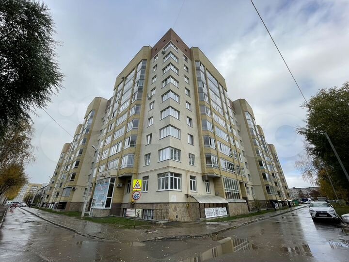 3-к. квартира, 87 м², 1/9 эт.