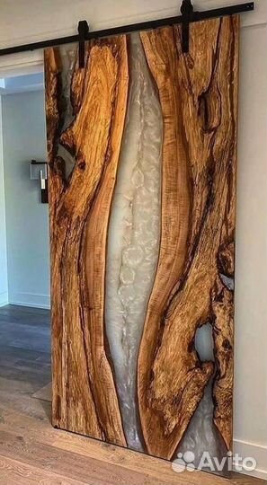 Двери из натурального дерева