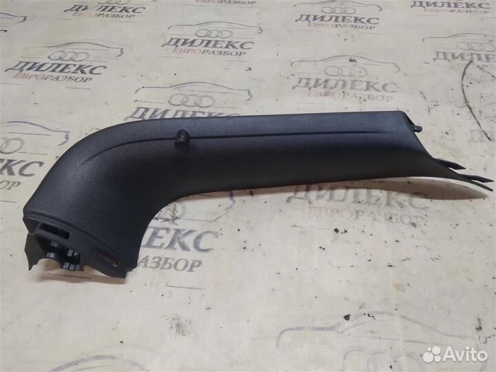 Накладка (кузов внутри) VW Tiguan 2007-2011