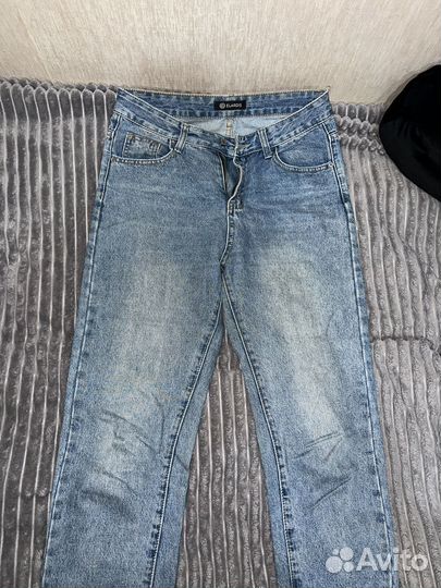 Джинсы