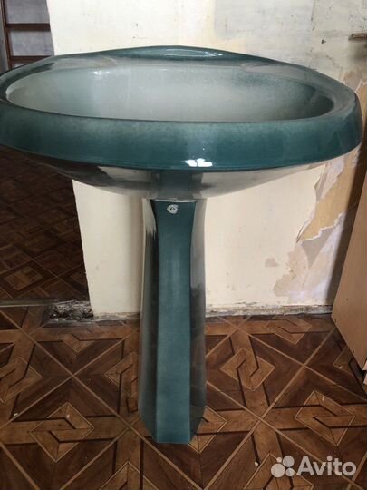 Раковина в ванную бу