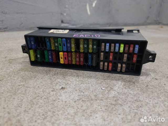Блок предохранителей для Skoda Rapid 2014