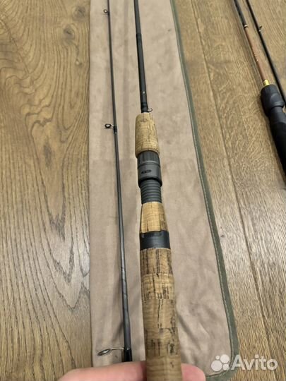 Спиннинг Tail&Scale niji