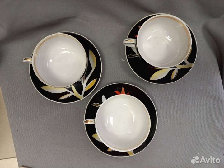 Чайная пара Тюльпан на черном крытье Дулево 1964 г