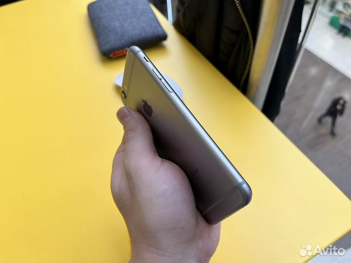 iPhone 6S, 16 ГБ