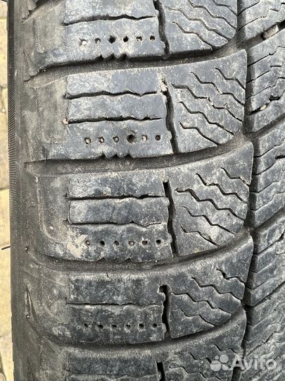 Michelin X-Ice XI2 205/55 R16 21H