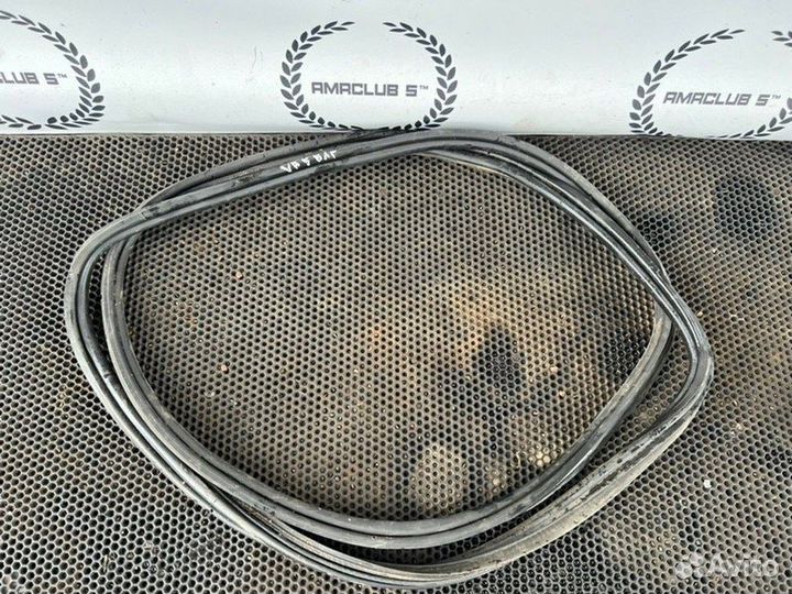 Уплотнитель багажника Opel Vectra B X16XEL 1.6