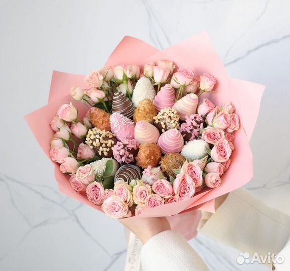 Клубника в шоколаде букеты