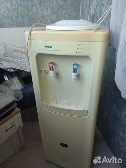 Кулер для воды с холодильником бу