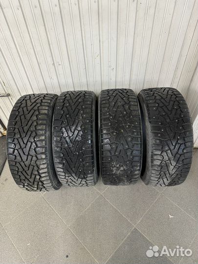 Pirelli Winter Studdable Plus 225/45 R18