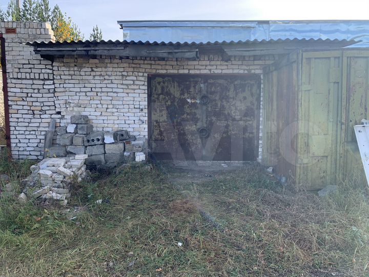 Гараж, > 30 м²