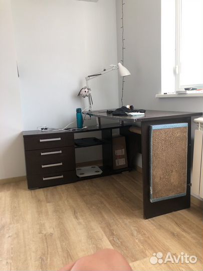 Компьютерный стол бесплатно