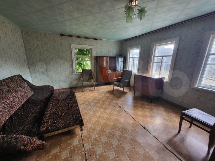 Дом 32 м² на участке 7 сот.