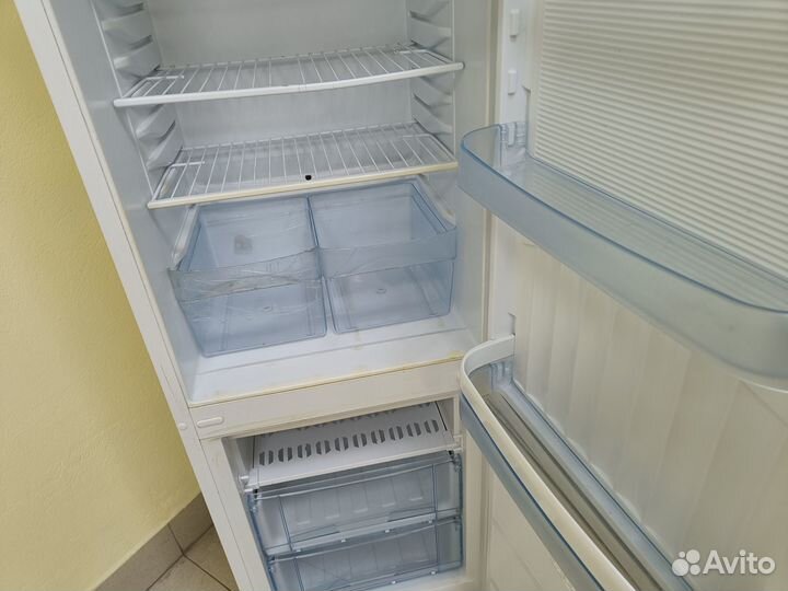 Холодильник бу Nord