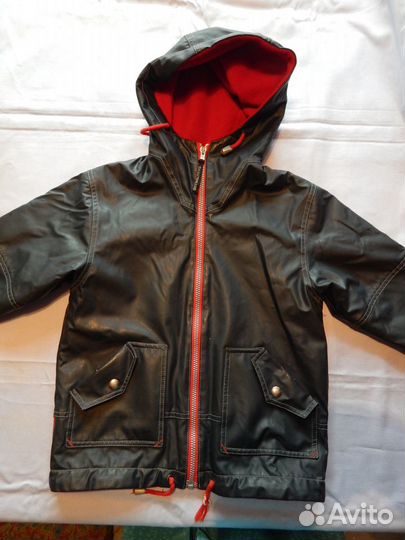 Ветровки с капюшоном, кофточки