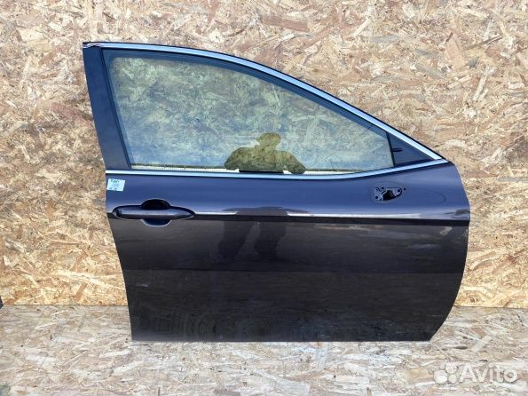 Toyota Camry 70 Дверь