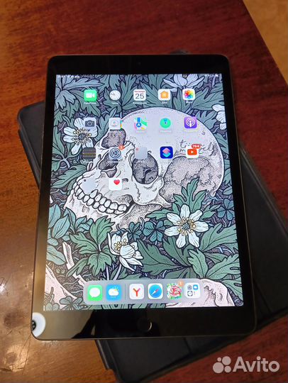 Планшет apple iPad 8