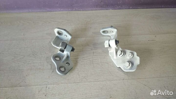 Петли водительской двери Форд Транзит 2014-2022