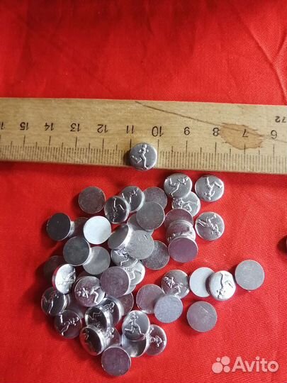 Запчасти для значков