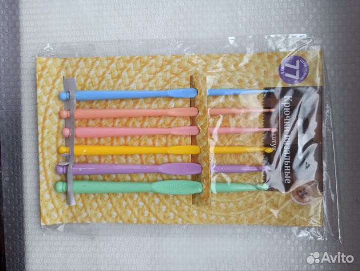 Швейные товары бисер пуговицы пяльцы мулине