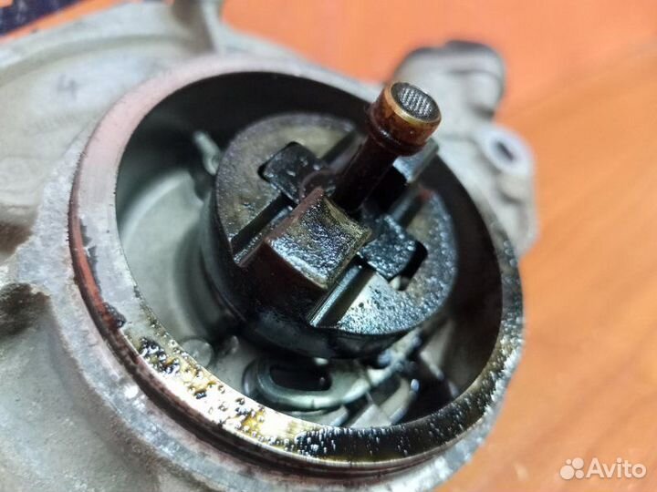 Насос вакуумный Nissan Pathfinder R51 3.0 2012