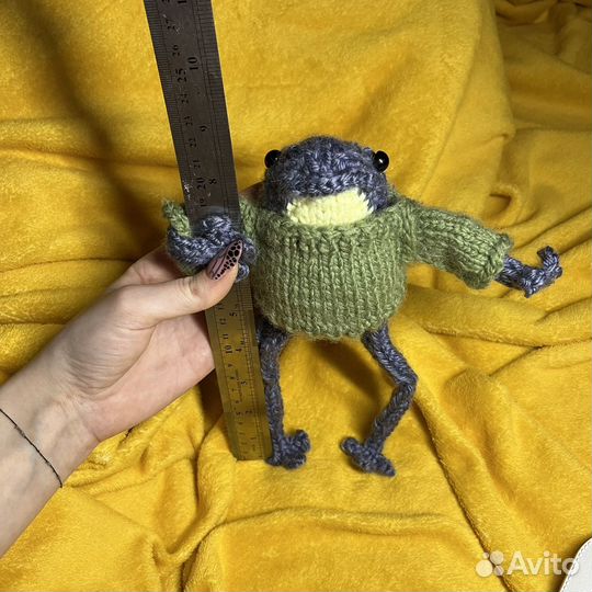 Вязанная лягушка/жабка