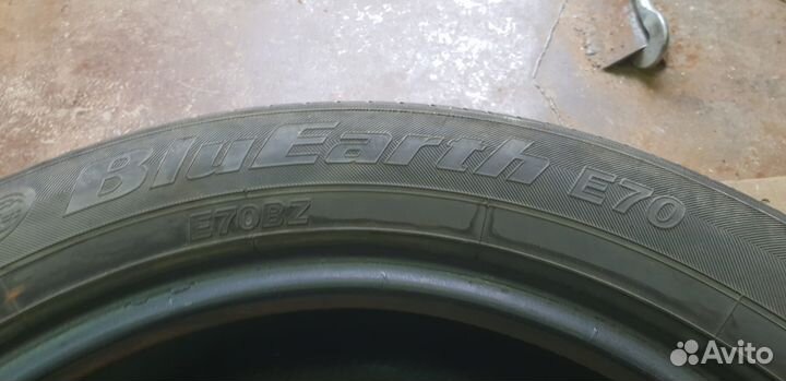 Yokohama BluEarth E70BZ 215/55 R17