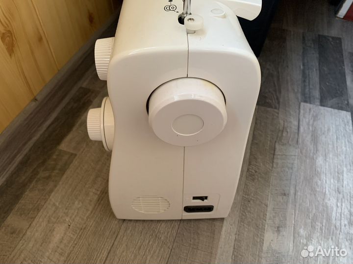 Швейная машина singer