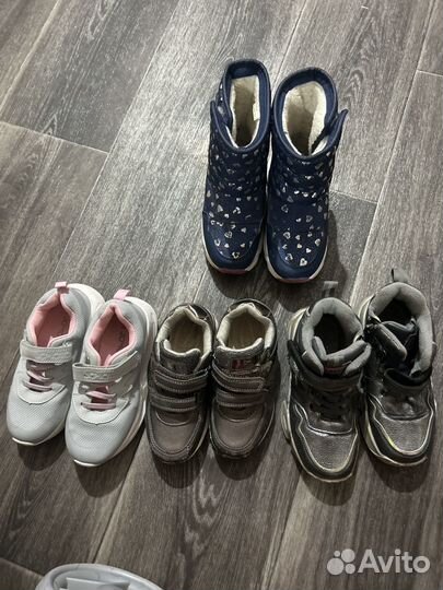 Продам обувь для девочки