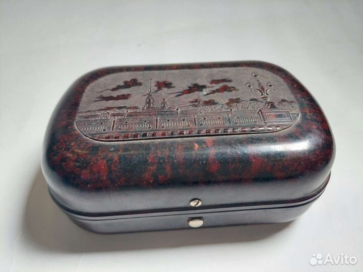 Винтажный футляр для электробритвы