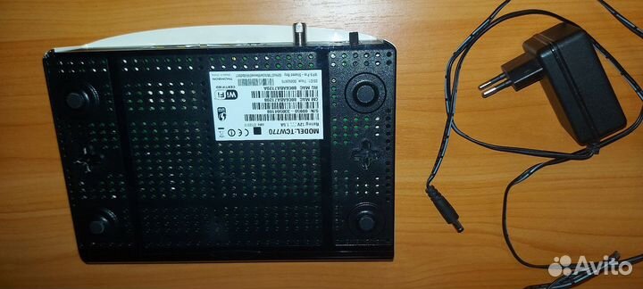 Роутер Thomson TCW770