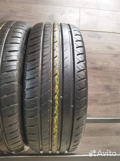 Viatti Strada Asimmetrico 215/60 R16 95V