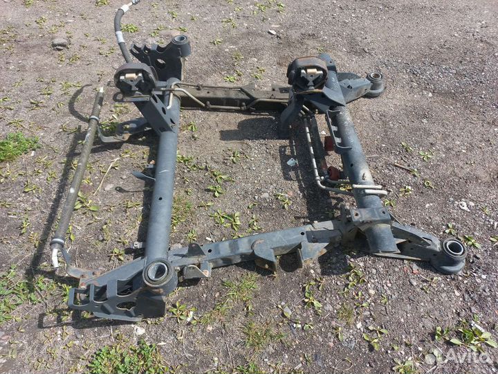 Передний подрамник Мерседес Вито 638