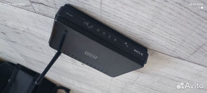 Продаю WiFi роутер D-link