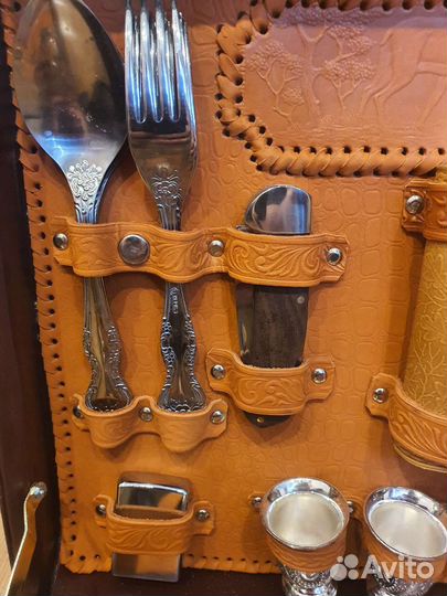 Набор для пикника в дипломате на 6 персон